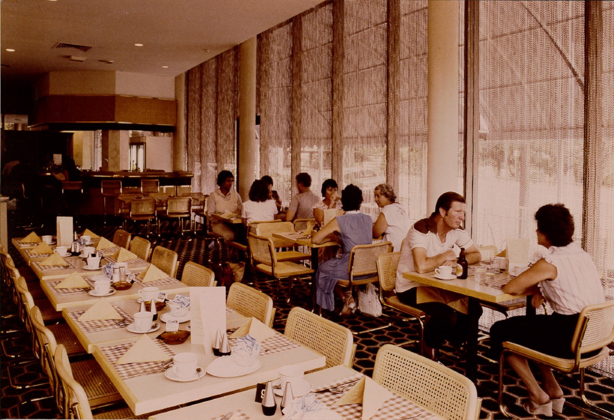 restaurant-gazebo-terrace-hotel